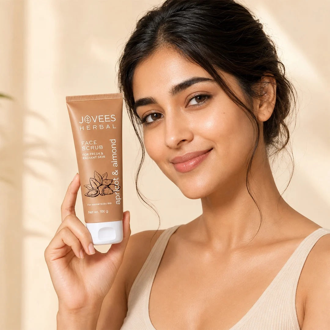 Jovees Apricot & Almond Face Scrub for Exfoliating Skincare – 100g