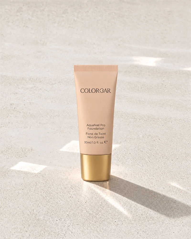 Colorbar Aquafeel Foundation – 01 Sand Castle, 30 ml