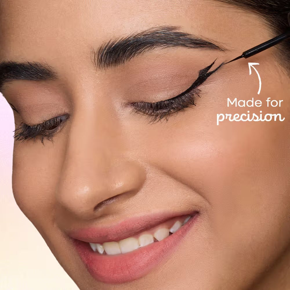 Nykaa Black Magic Liquid Eyeliner - Matte Black 01